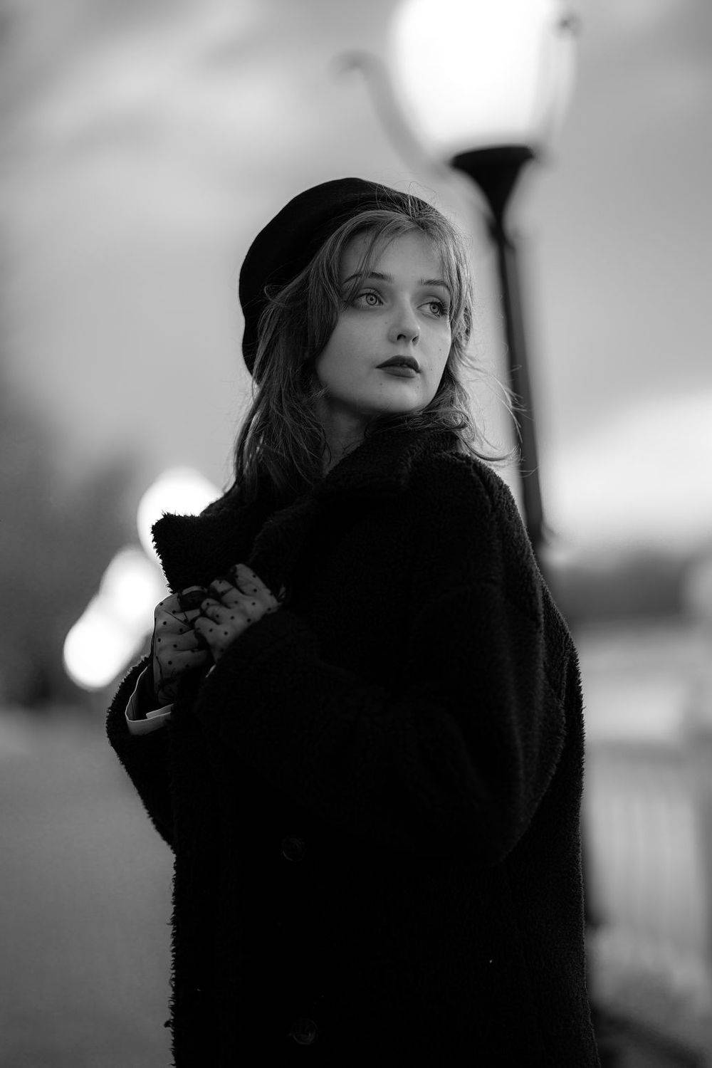 ретро, чб, фонарь, вечер, берет, Арсен Алабердов