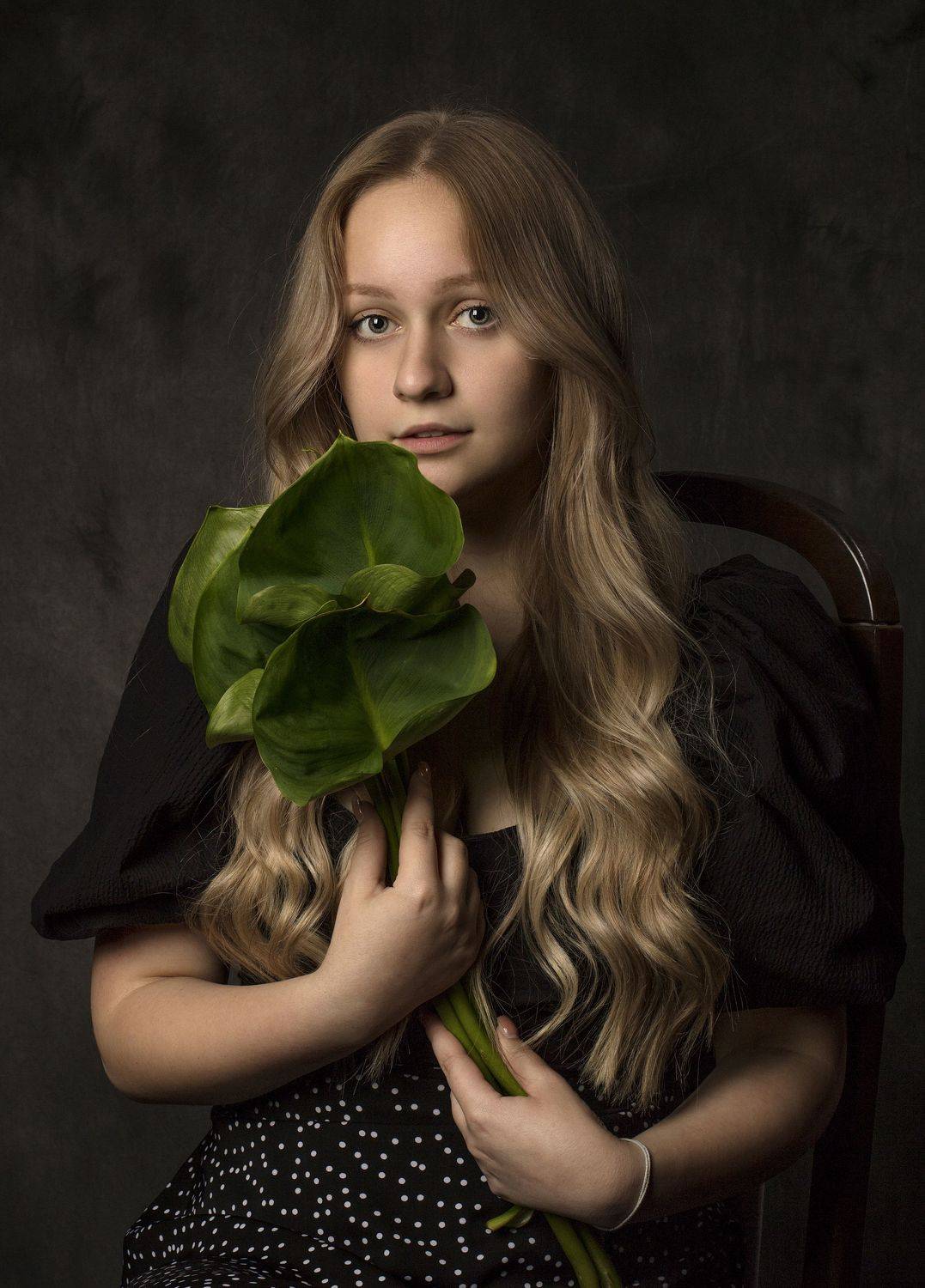 портрет, девушка,она,,лицо,поза,стиль,волосы,кудри,фото,фотосессия,студия, Замятин Александр