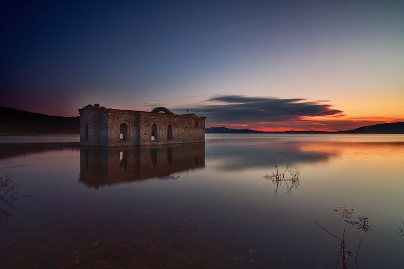 Submerged Church фото превью