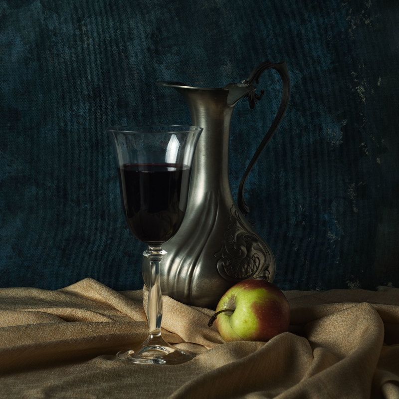 С яблоком фото превью