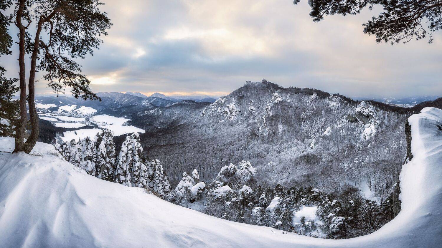 , Konf&aacute;l Miroslav