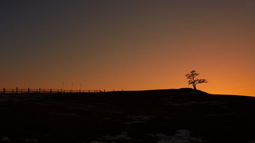 Волшебный рассвет на Байкале. Фотограф Минков