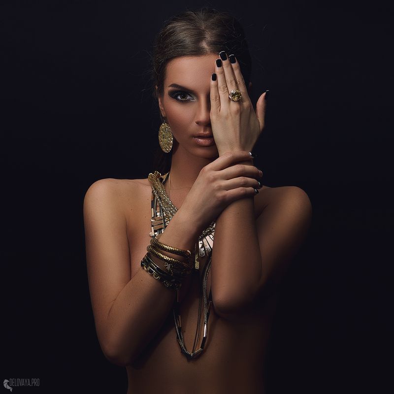 студия, девушка, бьюти, сексуальность, нежность, макияж,  Всевидящая оком фото превью