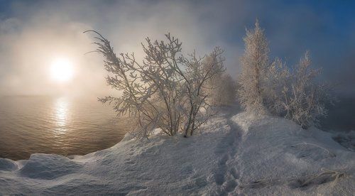 В серебре.