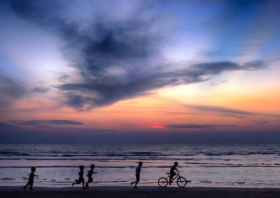 закат, дети, море, океан, Людмила Прокофьева