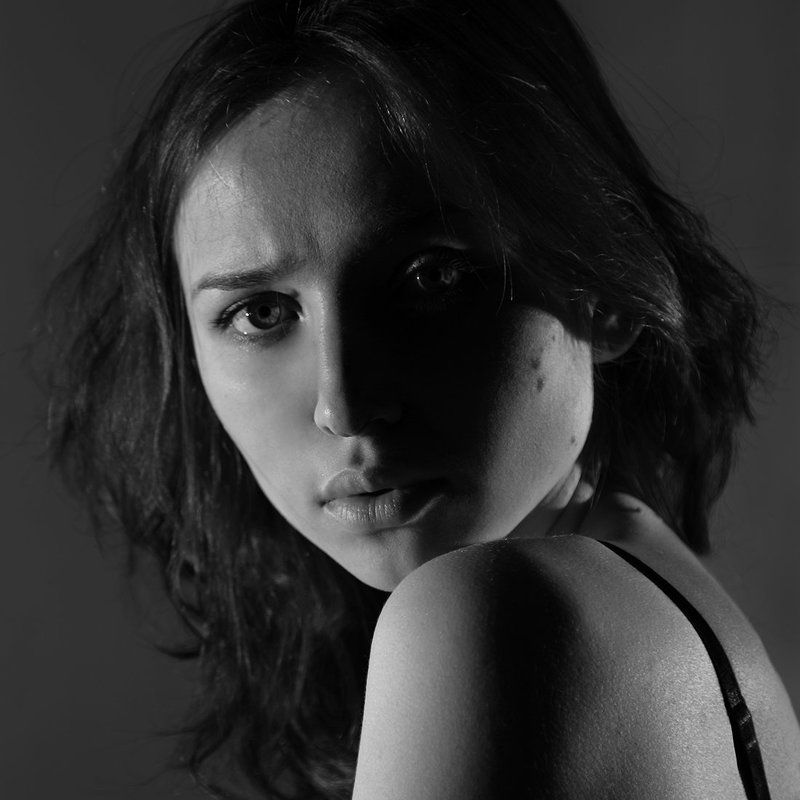 Black & white, Face, Girl, Light, Lips, Photography, Portrait, Studio, Woman, Лицо, Портрет, Портрет девушки, Свет, Студия, Черно-белое A N N фото превью