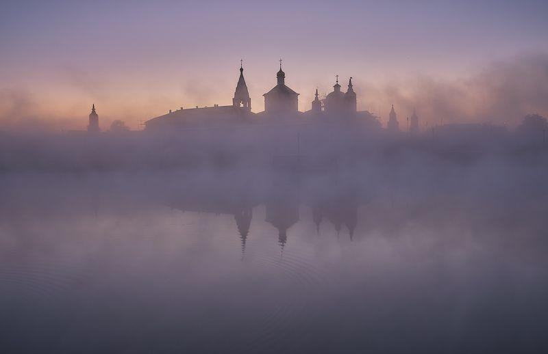 сумерки,рассвет,утро,лето,туман,монастырь,архитектура,храмы,коломна,бобренево,подмосковье Ранее утро у Бобренева монастыря фото превью