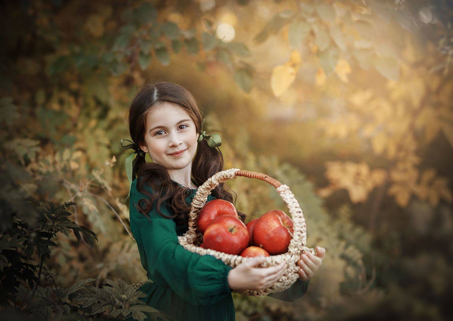 , Алиса Саниева