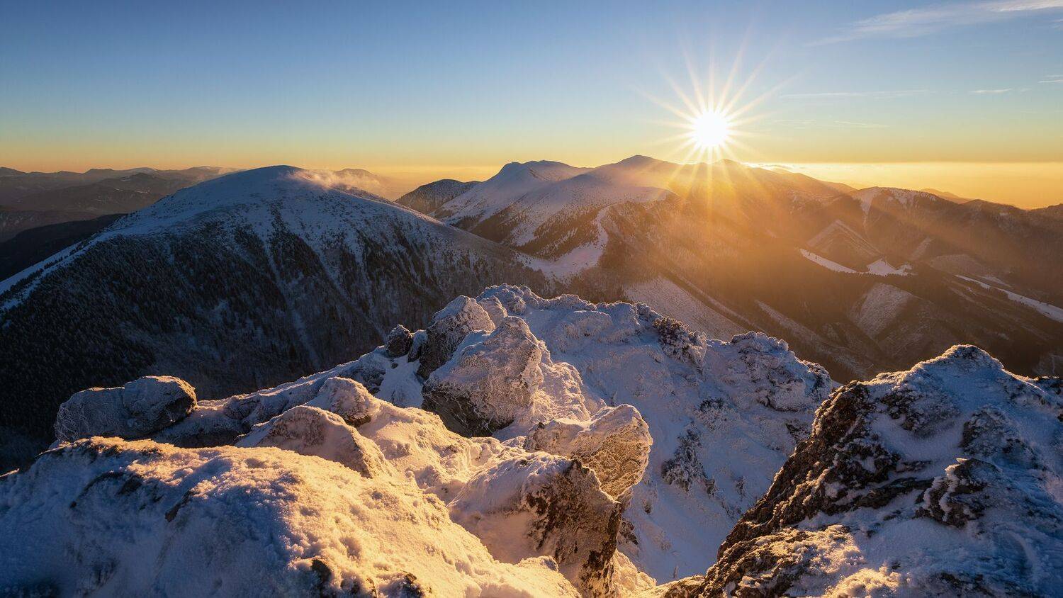 , Konf&aacute;l Miroslav