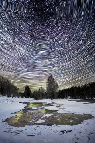 Звездные треки над рекой Янисйоки