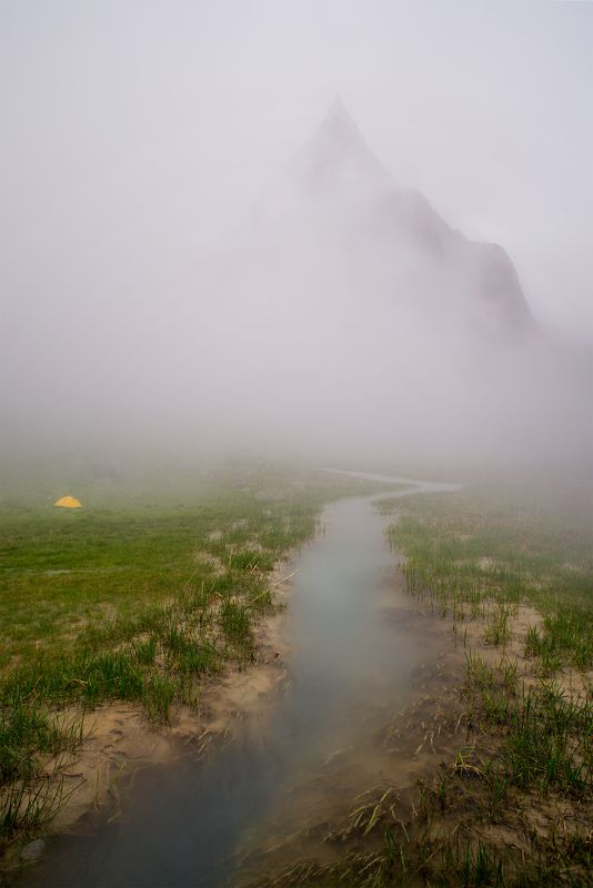 Кавказ, Безенги, Мижирги, туман, гора Шлем Туманы Мижирги фото превью