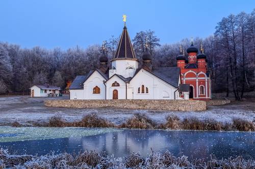 Святой источник