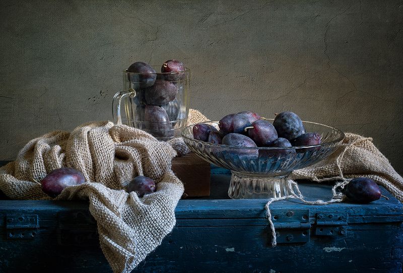 натюрморт, фрукты, сливы Чернослив фото превью