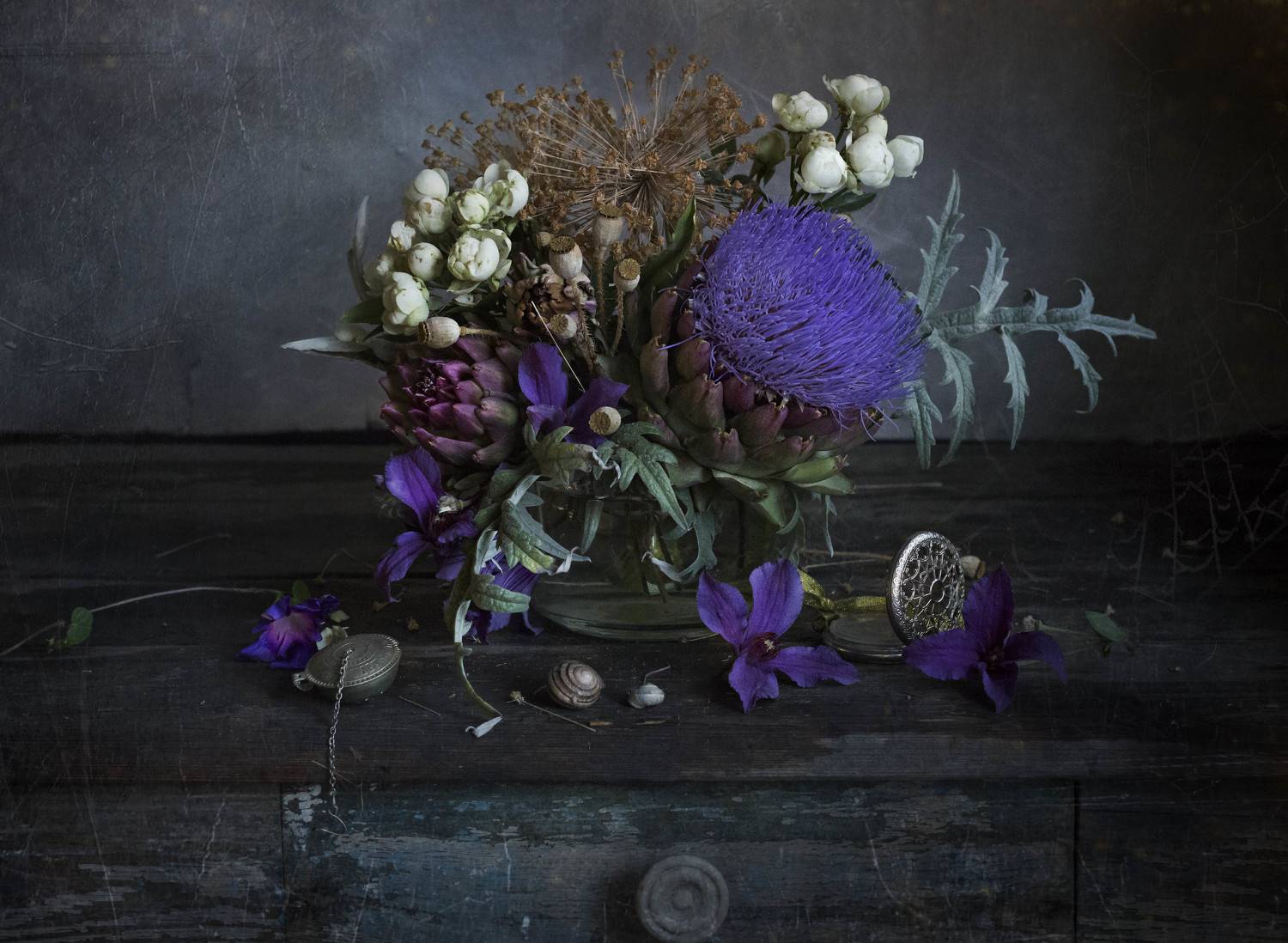 артишок, натюрморт. клематис, цветы, Зимина Лионелла
