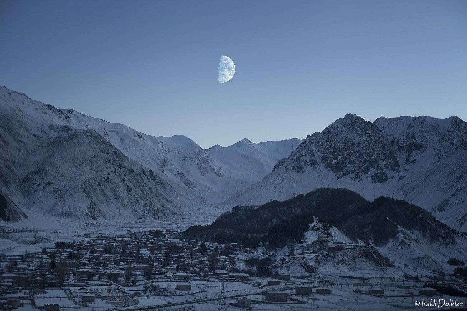 Canon, Evening, Georgia, Halfmoon, Kazbegi, lanscape, Moon, Mountain, Photography, Snow, Winter, ირაკლი დოლიძე