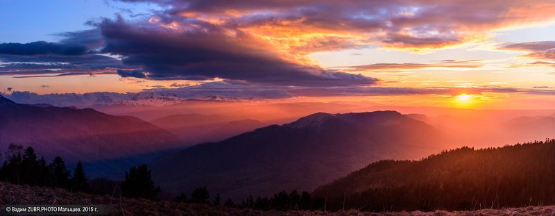 Адыгея, Тхач, Горы, Закат, Лучи, zubrphoto, панорама В закатных лучах фото превью