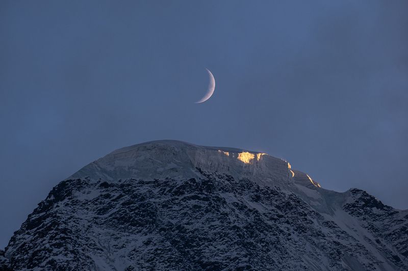кавказ, горы, луна, mountain Месяц над Донгуз-Орун фото превью