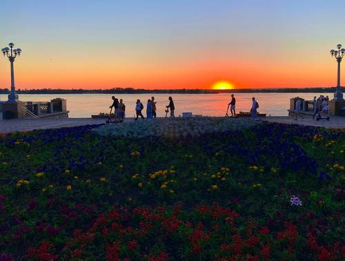 Закат на Волге 