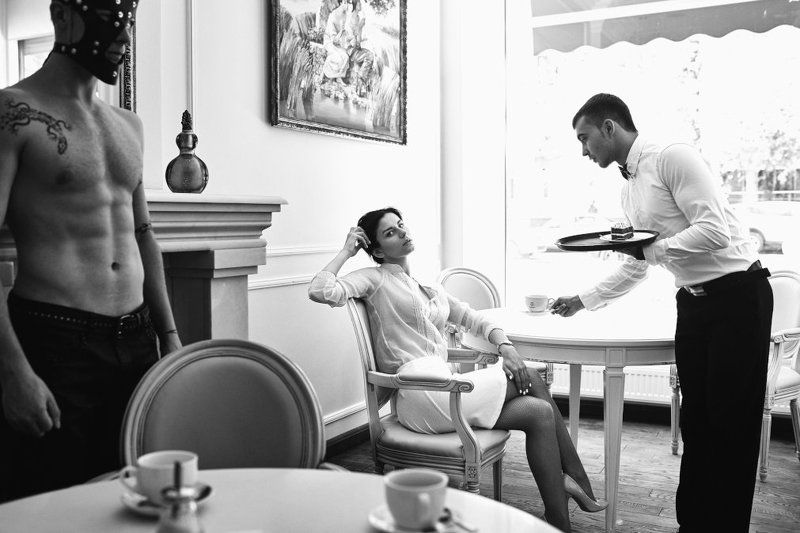 bw, art, artphoto, monochrom, кафе, кофе, официант, девушка Сущность фото превью