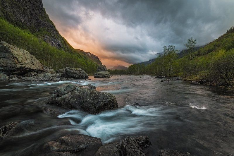 Дождливый рассвет фото превью
