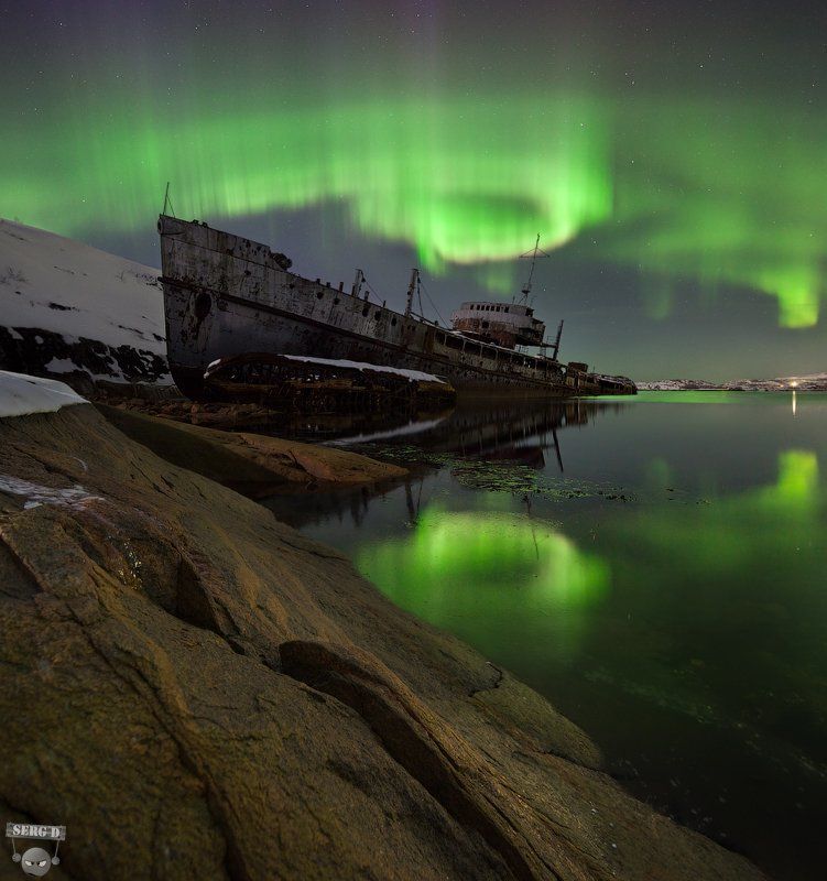 Кладбище кораблей близ г. Полярный, Мурманская область фото превью