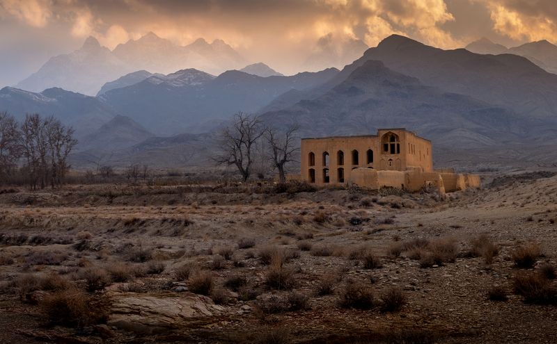 iran, caravanserai, нд, иран, караван-сарай, руины, заброшенный дом, азия, iran 2023, покинутые миры Старый караван-сарай фото превью