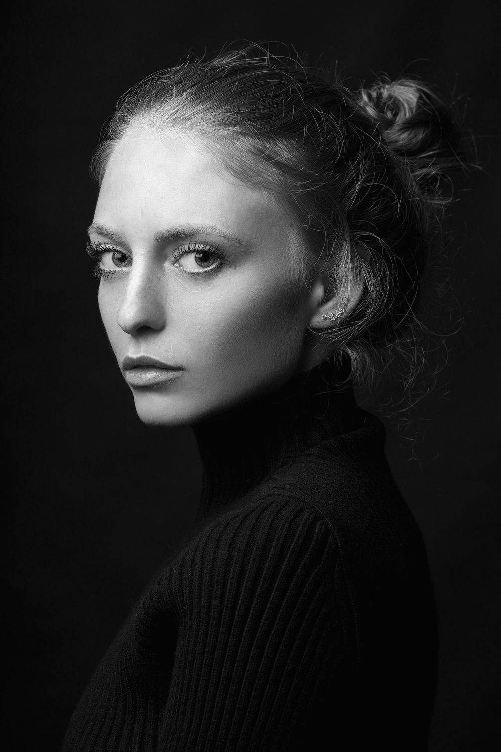 , Деян Романов