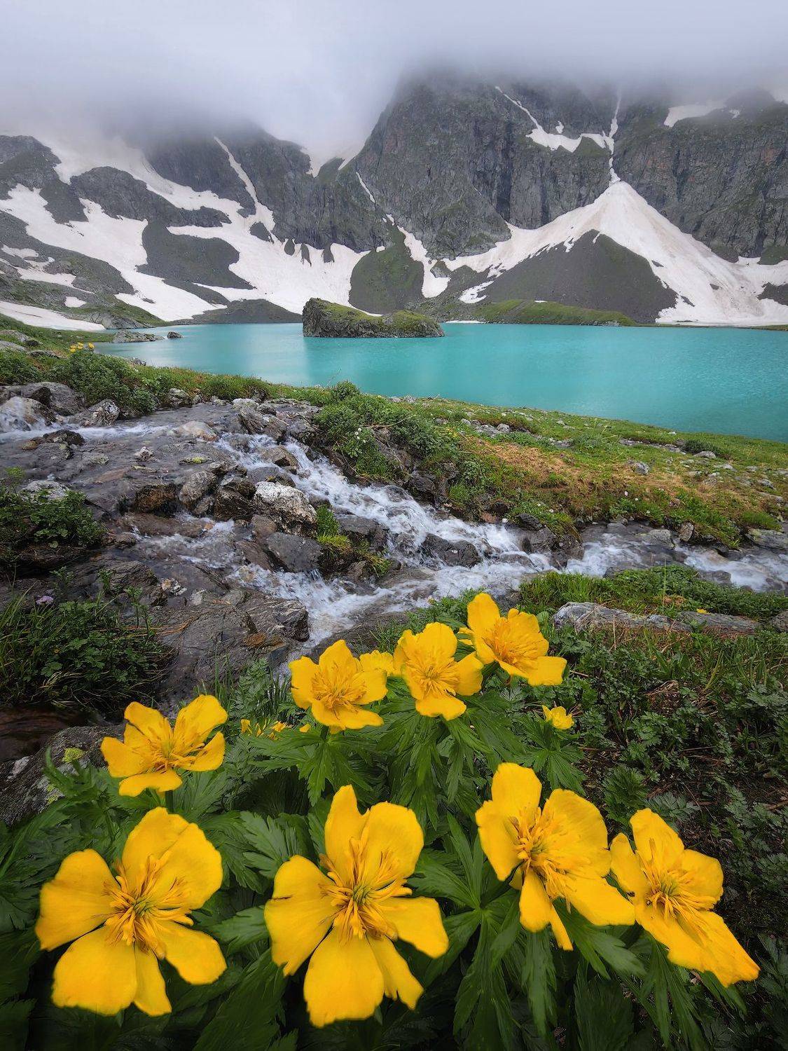 кавказ, горы, имеретинские озера, весна, туман, кчр, пейзаж, природа, кавказские горы, озеро безмолвия, большое имеретинское озеро, Глеб Желтов