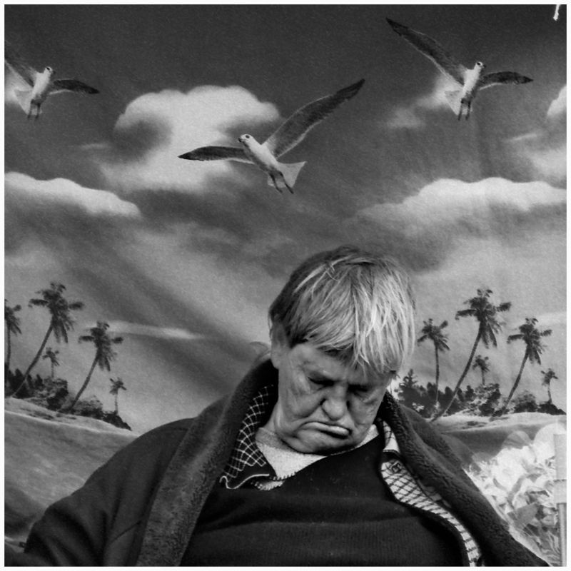 Случайный портрет незнакомки фото превью