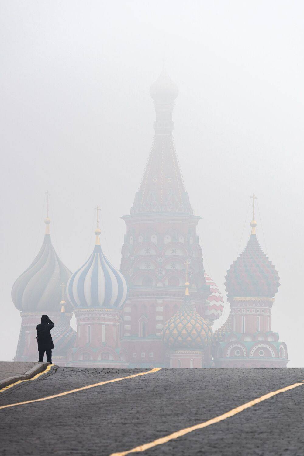 москва кремль туман рассвет архитектура, Kirill Tsybenko