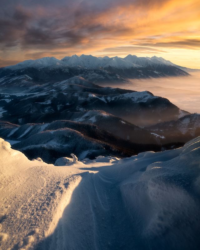 #slovakia #nikon #winter#manfrotto #velkychoc  Golden hour  фото превью