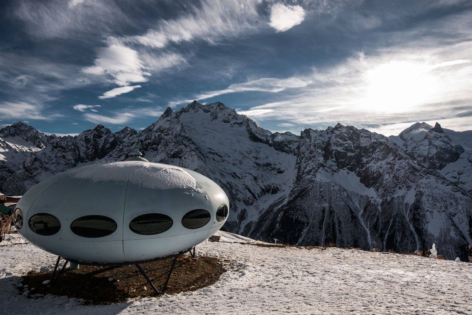 горы, домбай, тарелка, облака, небо, снег, зима, Дмитрий Величко