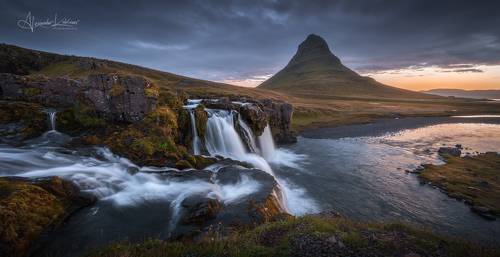 Пасмурное утро у горы Киркьюфедль