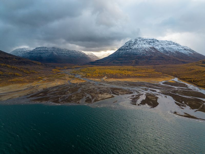 плато путорана, горы, озеро, река, вершины, лиственница, осень Плато Путорана фото превью