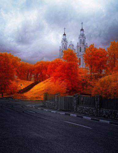Рядом с домом номер три
