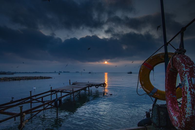 Рассвет в Евпатории фото превью