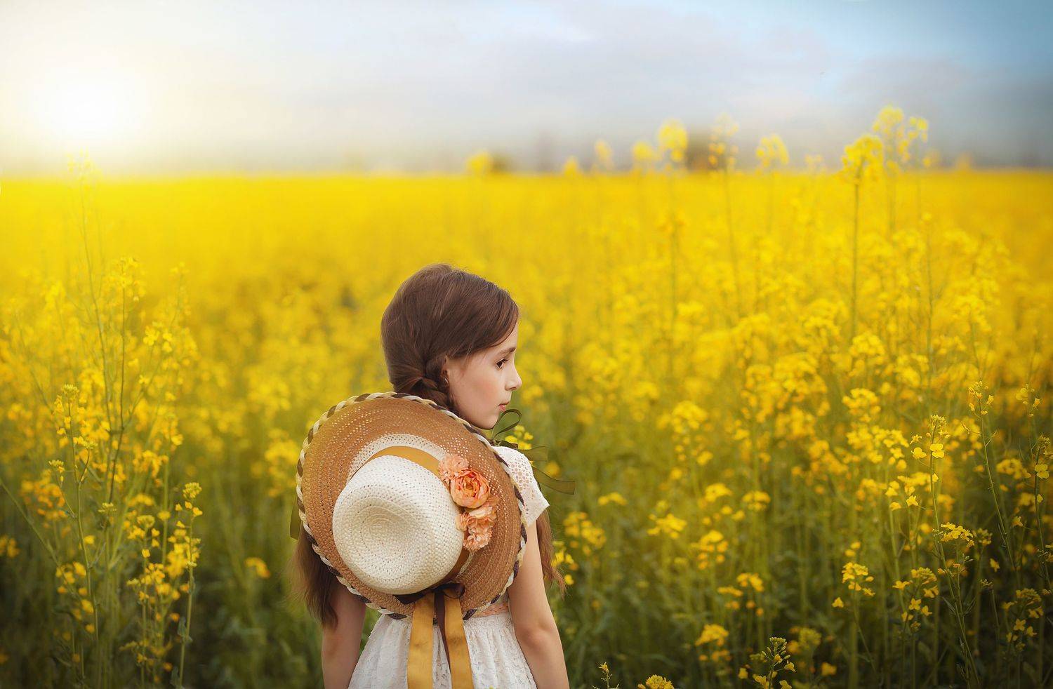 , Алиса Саниева