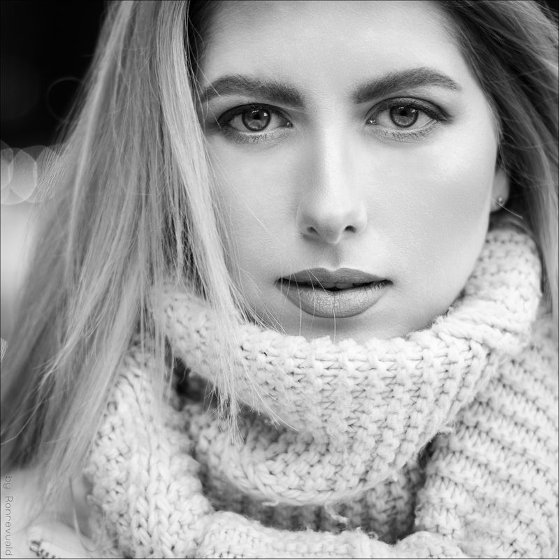 girl,woman,eyes,beauty,portrait,fashion,light,девушка,портрет,свет, глаза,bw,blackandwhite,black&white,чб,чернобелое Angela фото превью