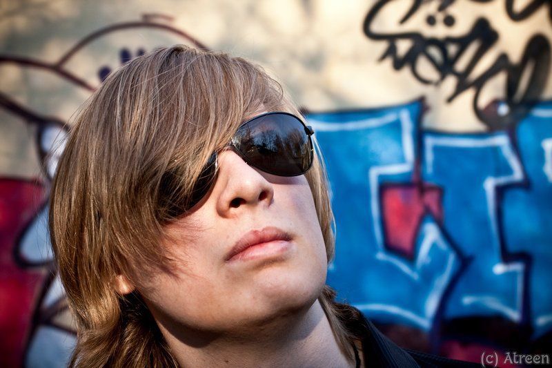 Уличная задумчивость фото превью