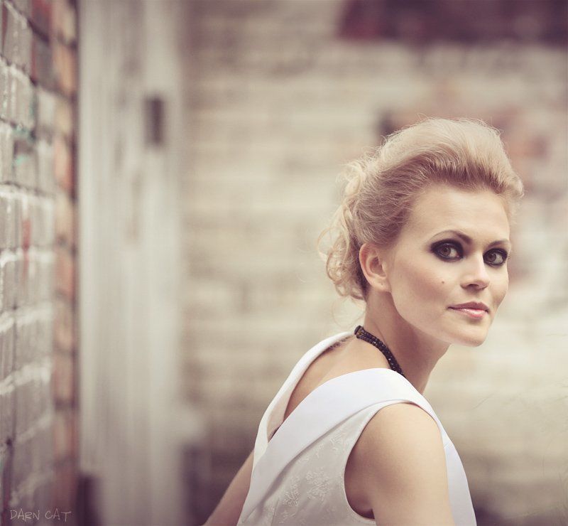 девушка, ждать, больше, меньше, двор, невеста Don\'t wait for you more фото превью