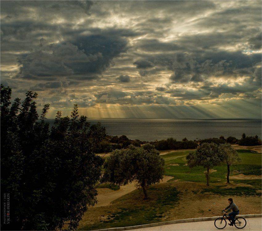 , Виктор Перякин