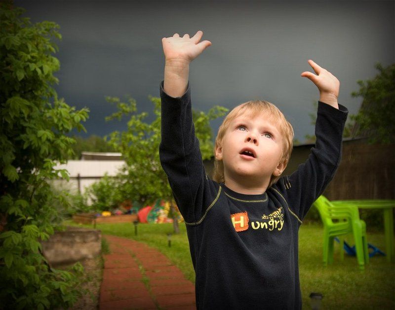 Кажется дождь начинается... фото превью