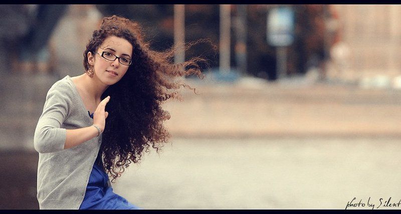 романтическая особа и ветер) фото превью