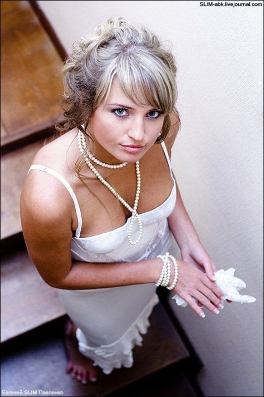 портрет, девушка, предсвадебное Лестница... фото превью