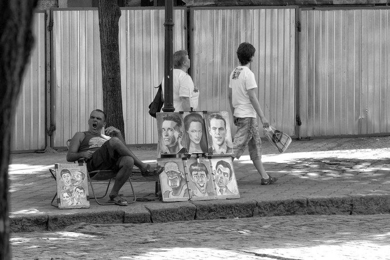 Одесские зарисовки. На Дерибасовской безработица. фото превью