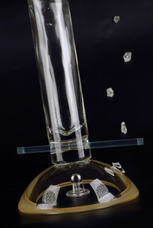 Сквозь тело. фото превью