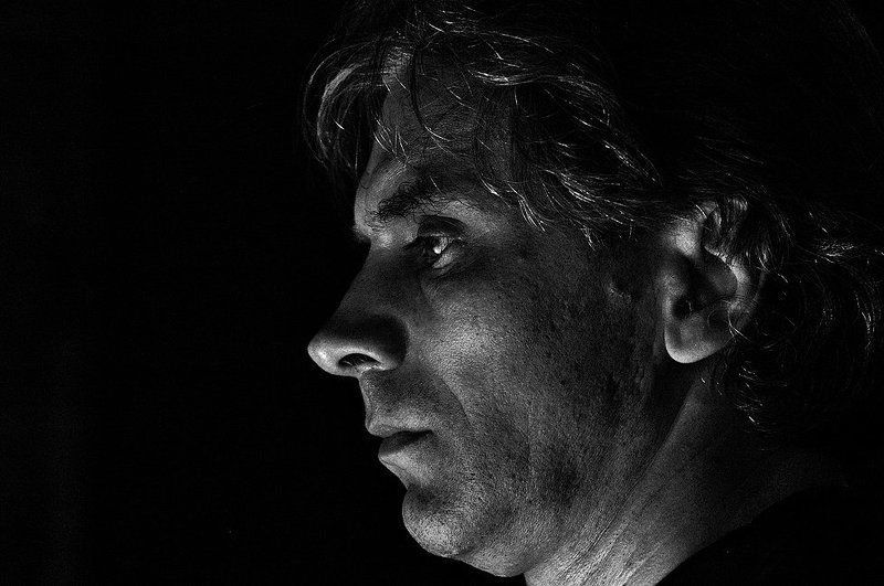 B&W portrait фото превью