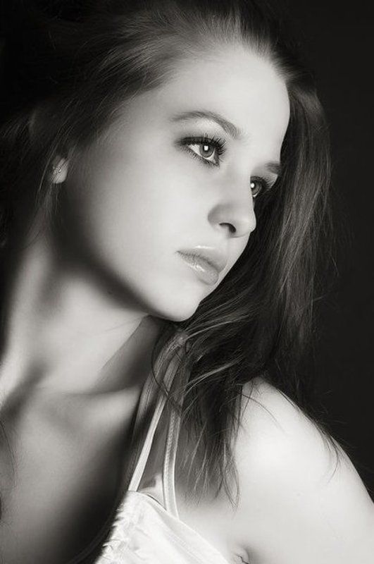 илона, портрет, девушка, чб, студия Портрет Илоны фото превью