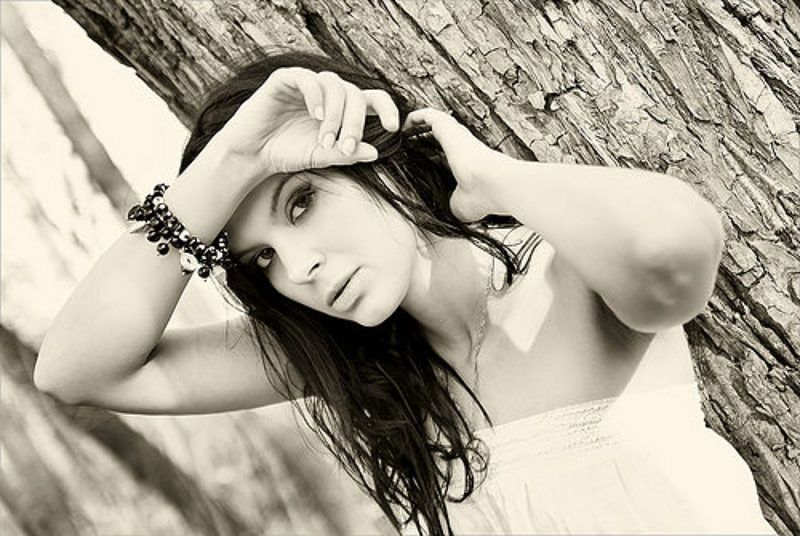 garneta, портрет, девушка, сепия, природа Не с тобой фото превью