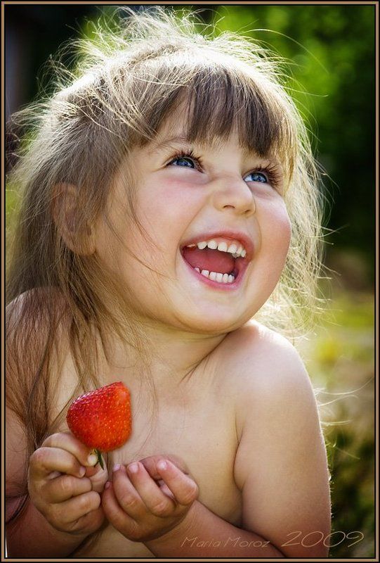 Лето, солнце и клубника фото превью